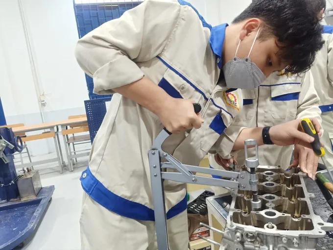 Khát nguồn nhân lực chất lượng cao, doanh nghiệp cạnh tranh khốc liệt - 4