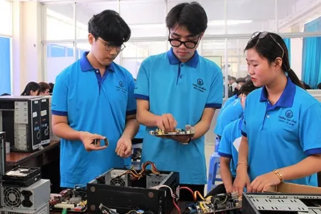 Tinh gọn hệ thống giáo dục nghề nghiệp hướng đến nguồn nhân lực chất lượng cao