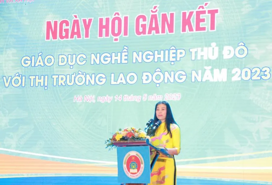 Bà Bạch Liên Hương, Giám đốc Sở Lao động – Thương binh và Xã hội Hà Nội.