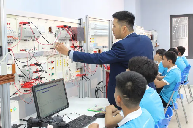 Thủ tướng ra chỉ thị đẩy mạnh phát triển nhân lực có kỹ năng nghề