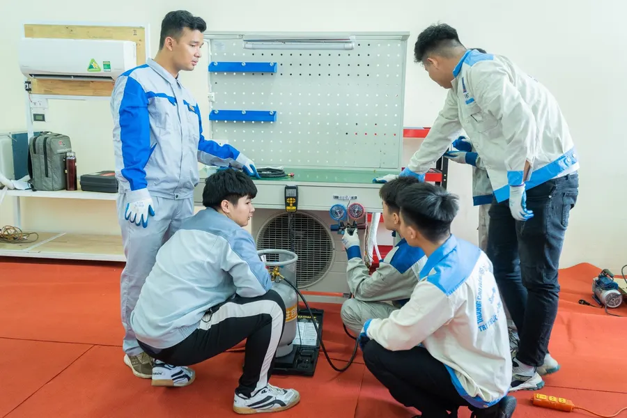 Tập huấn “Nguyên tắc thực hành tốt trong lắp đặt, bảo dưỡng, sửa chữa thiết bị lạnh, điều hoà KK"