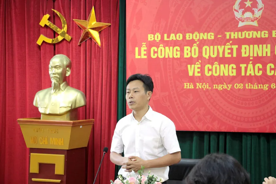 Trao quyết định bổ nhiệm lãnh đạo cấp Vụ thuộc Tổng cục GDNN