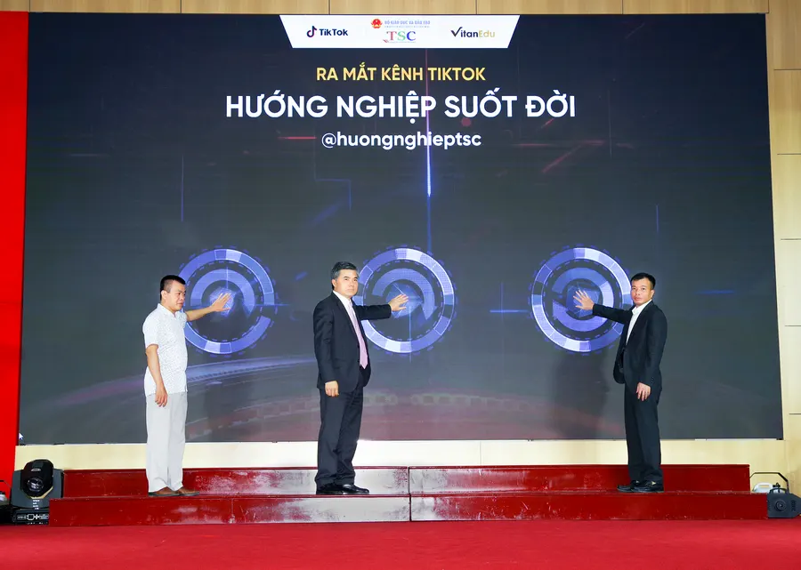 Hướng nghiệp như thế nào để mỗi cá nhân xây dựng được hành trình nghề nghiệp phù hợp