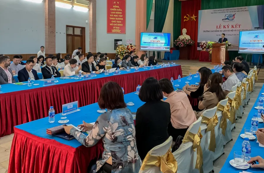 Lễ ký kết hợp tác có sự tham gia của nhiều doanh nghiệp có thương hiệu trong lĩnh vực khách sạn, nhà hàng, lữ hành.