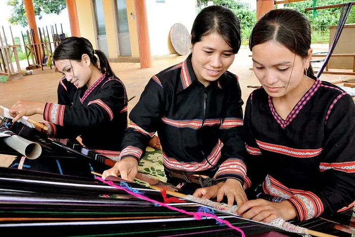 Từ 1/5, sẽ hỗ trợ chuyển đổi nghề đối với đồng bào dân tộc thiểu số