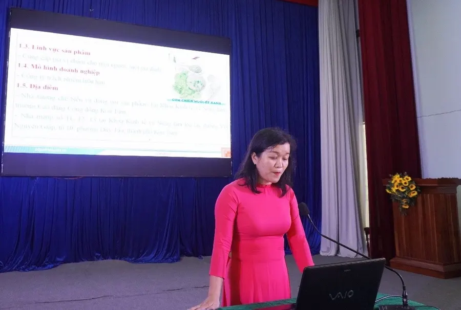 Sinh viên Cao đẳng Cộng đồng Kon Tum háo hức thi khởi nghiệp đổi mới sáng tạo