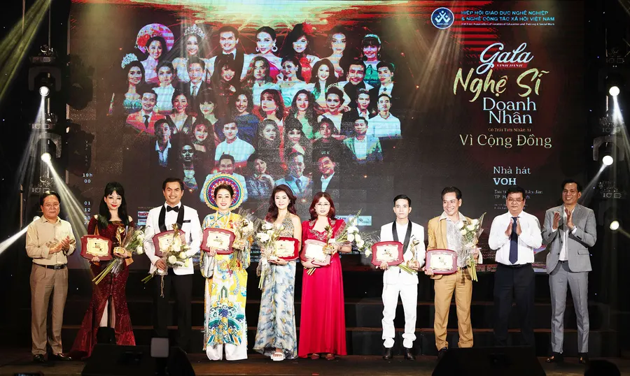 "Gala vinh danh nghệ sĩ, doanh nhân có trái tim nhân ái 2023": Gắn kết, chia sẻ yêu thương