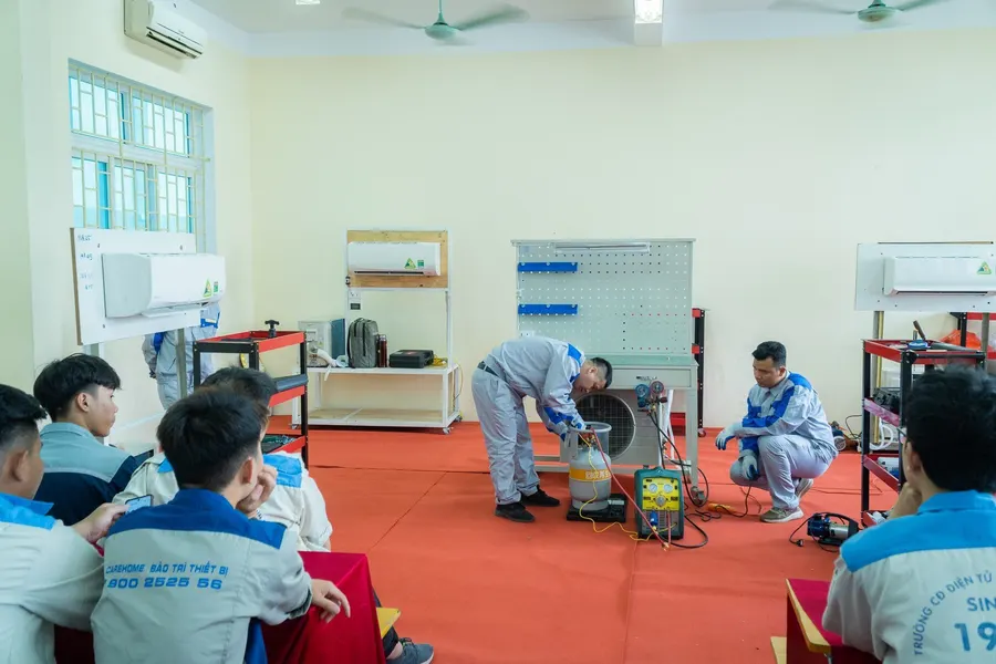 Tập huấn “Nguyên tắc thực hành tốt trong lắp đặt, bảo dưỡng, sửa chữa thiết bị lạnh, điều hoà KK"