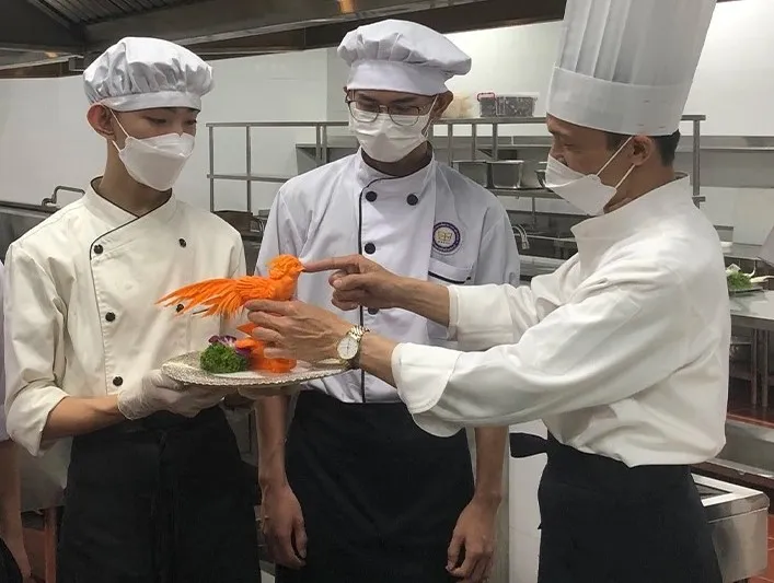 Những ngành nghề nào là xu hướng "hot" trong giáo dục nghề nghiệp năm 2022