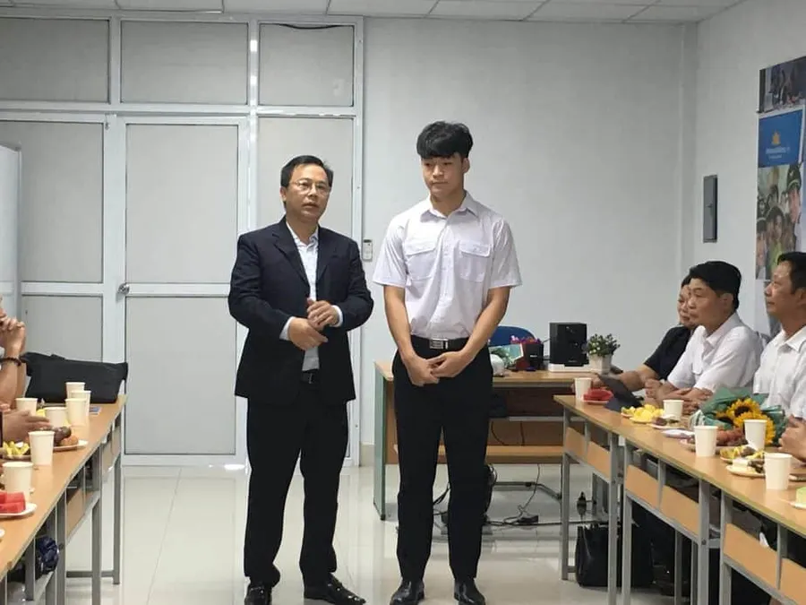 VNAS – Hiện thực hóa ước mơ phi công cho hai chàng trai 2K1
