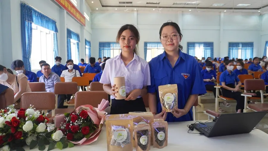 Sinh viên Cao đẳng Cộng đồng Kon Tum háo hức thi khởi nghiệp đổi mới sáng tạo