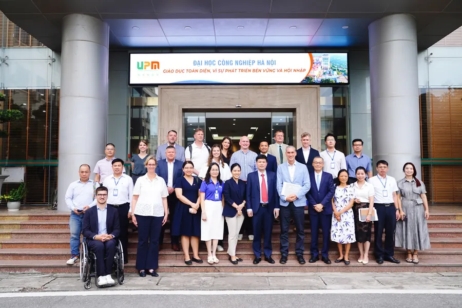 Gần 60 đại biểu tham dự hội thảo "Đào tạo nhân sự lành nghề – từ nhà trường đến doanh nghiệp”