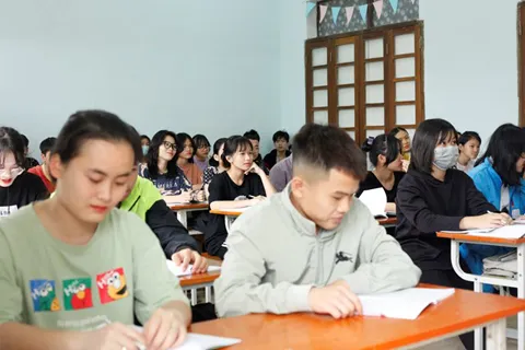 Dạy chương trình GDTX cấp THPT tại cơ sở GDNN:Vì sao Bộ GD&ĐT luôn cản trở và làm trái Chỉ thị, Nghị quyết của Đảng và Chính phủ?