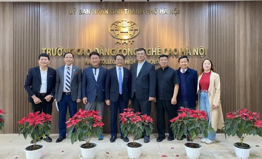 Trường Cao đẳng Công nghệ cao Hà Nội khai giảng lớp Cao đẳng tiếng Hàn, định hướng du học Hàn Quốc