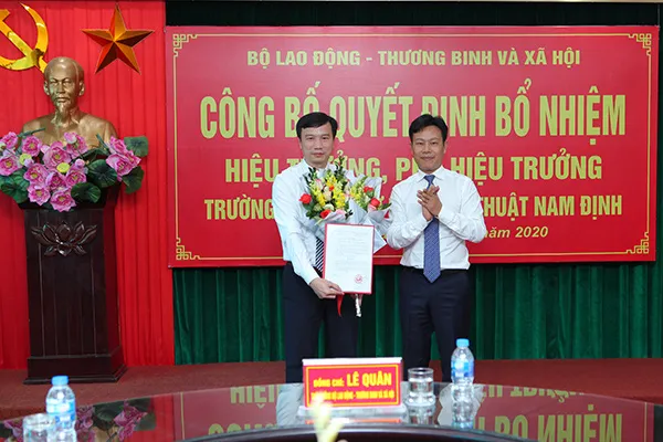 Công bố Quyết định bổ nhiệm Hiệu trưởng và Phó Hiệu trưởng Trường Đại học Sư phạm Kỹ thuật Nam Định