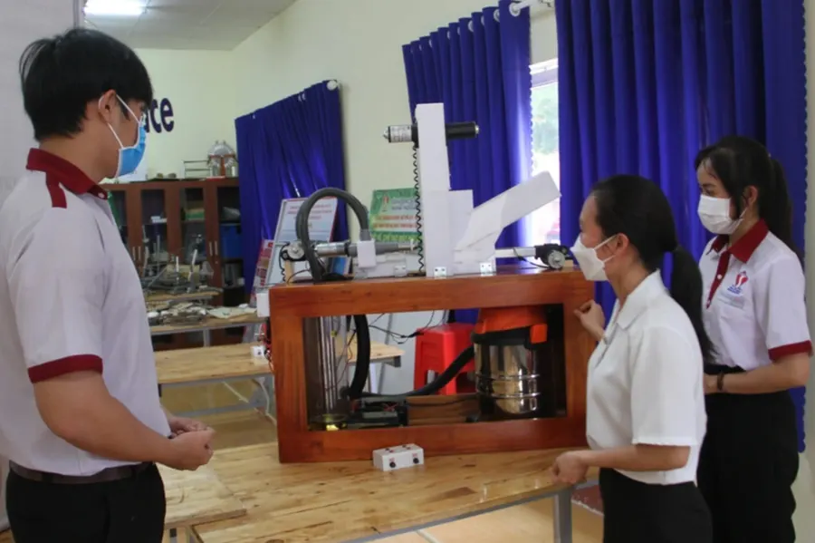 Dự án khoa học kỹ thuật của học sinh phố núi được chọn đi thi quốc tế