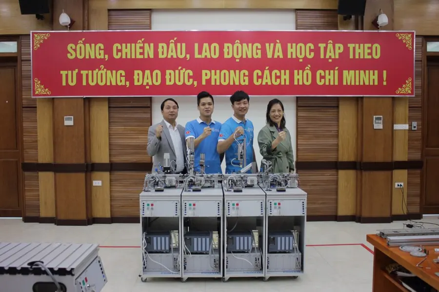 Sinh viên nghề Cơ điện tử Việt tự tin tranh tài trước đấu trường quốc tế