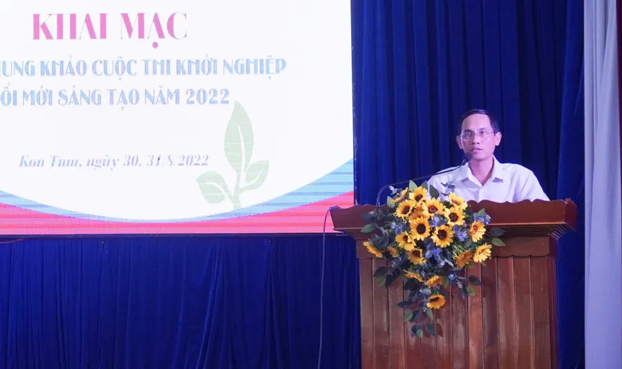Sinh viên Cao đẳng Cộng đồng Kon Tum háo hức thi khởi nghiệp đổi mới sáng tạo