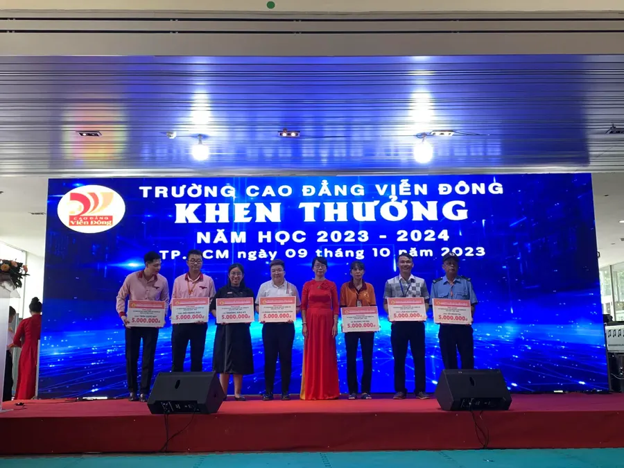 Ấn tượng lễ khai giảng của Trường Cao đẳng Viễn Đông